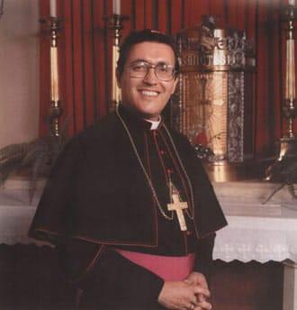 El obispo Alfonso Gallegos será trasladado a una nueva tumba para su recuerdo