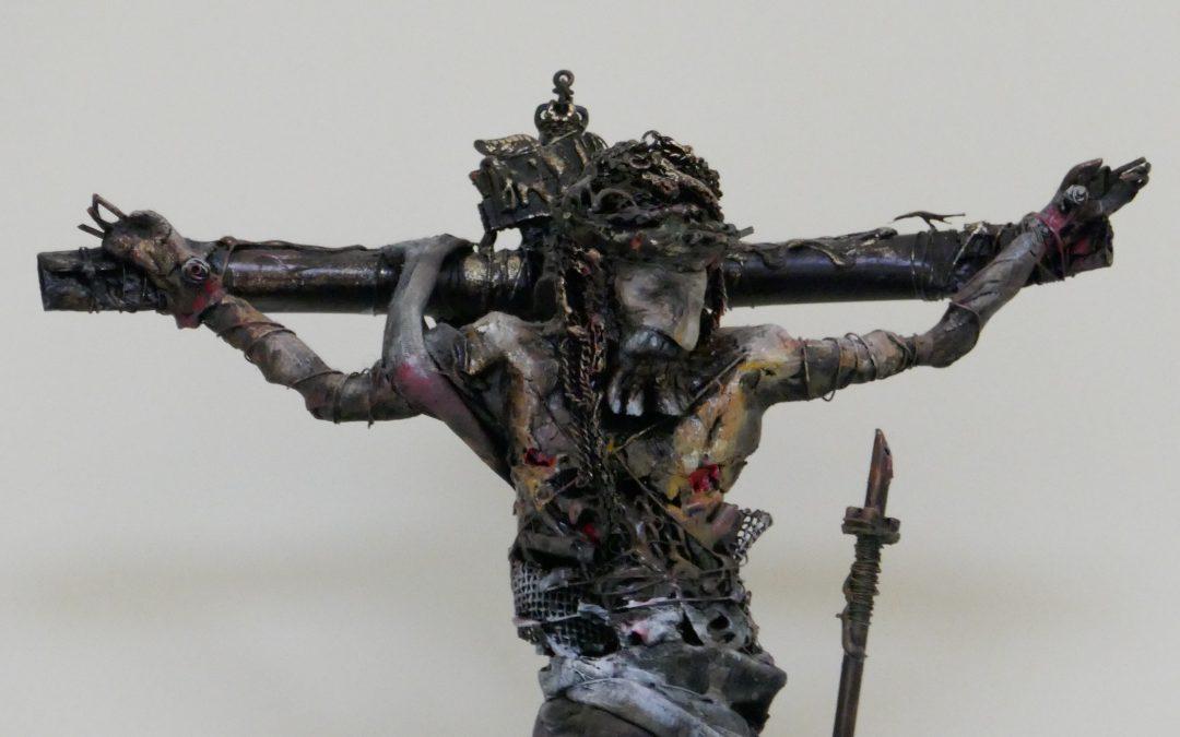 “Como la basura de los hombres”: el viacrucis reciclable de Sistina