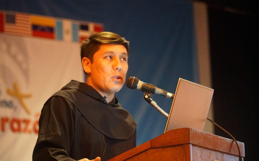 «Los jóvenes tienen hambre de Dios, necesitan referentes»