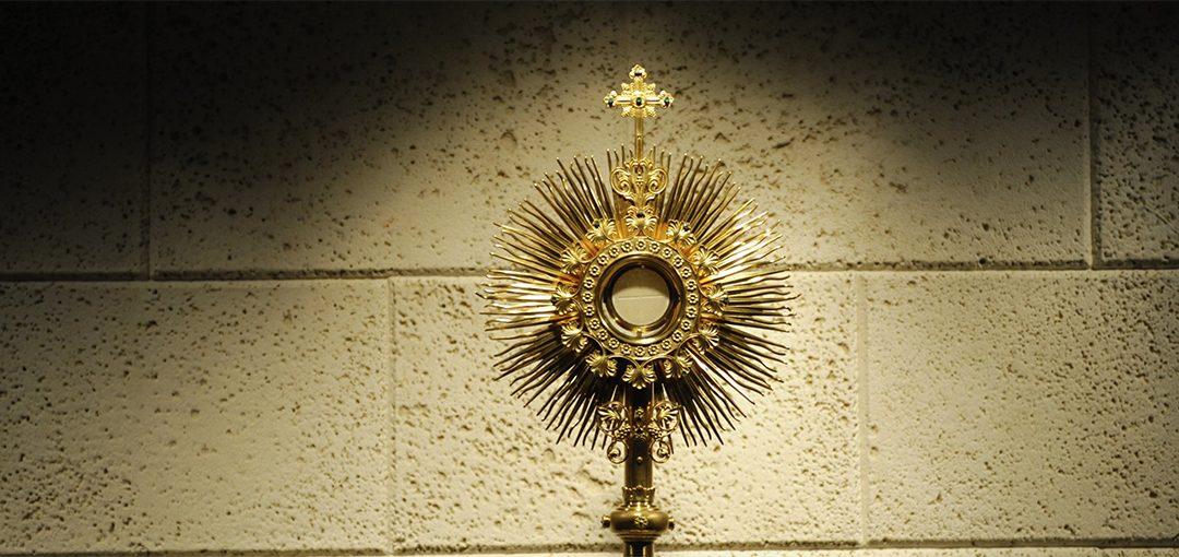 La adoración eucarística de San Juan Pablo II