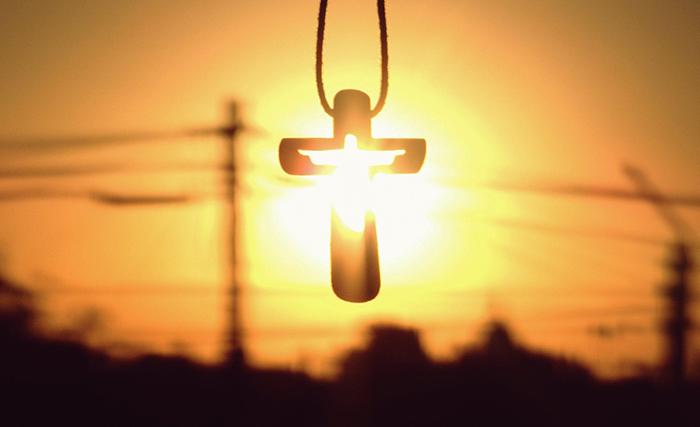 De las tinieblas a la luz