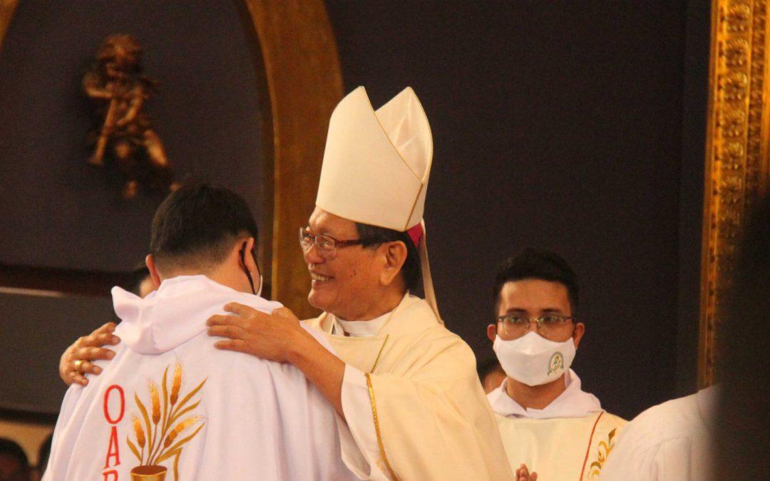 Entregados a la Iglesia, como en 1588