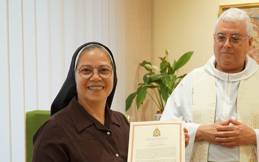 Una hermana general que nunca deja de sonreír