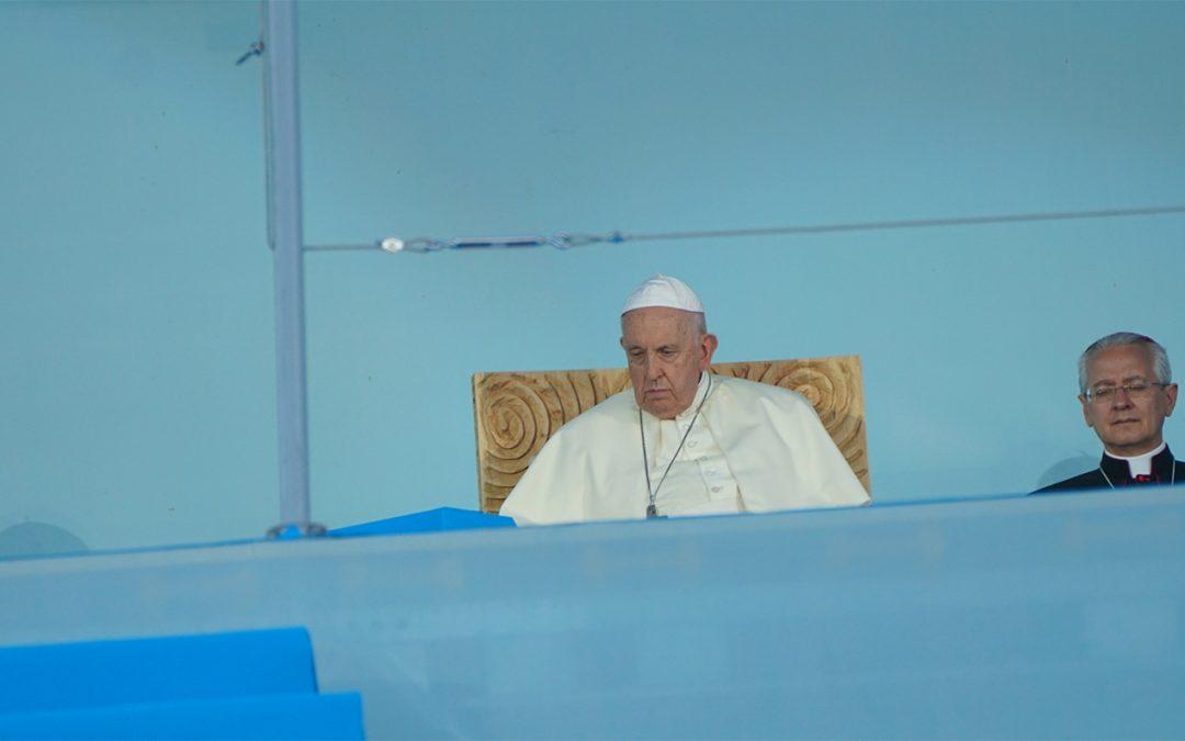 «Jesús camina, pero espera algo»