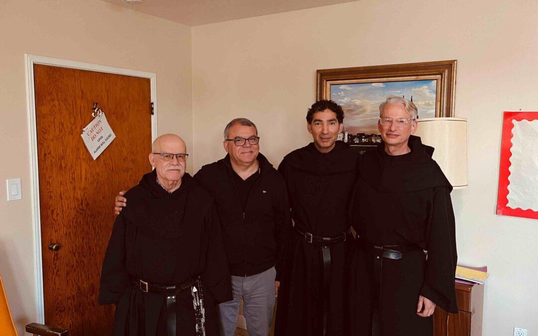 Prior Geral conclui visita às comunidades dos EUA